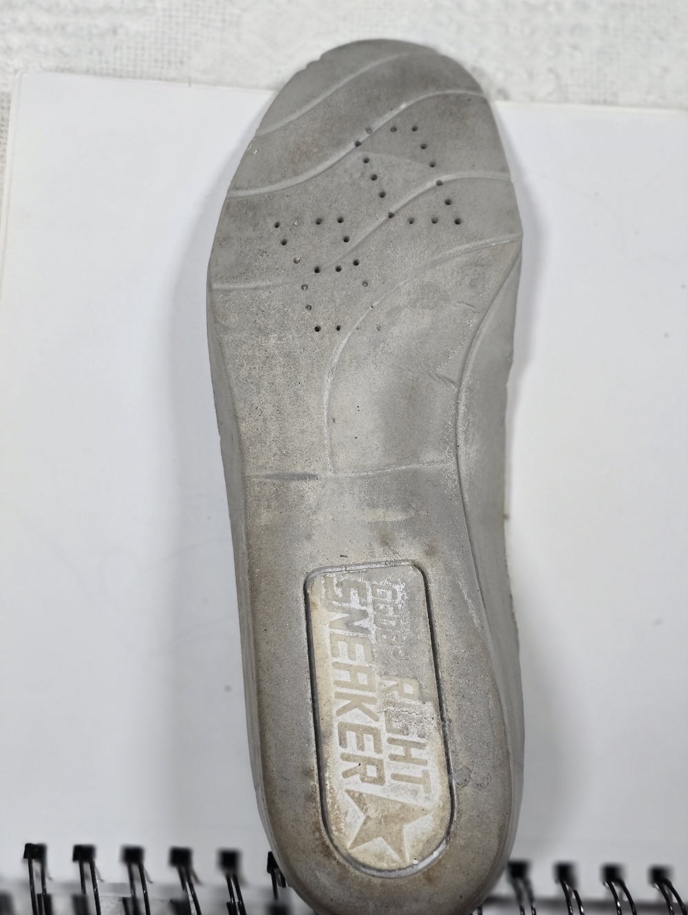 Golden Goose White Sneakers with Gray Suede and Burgundy Star Size 40 - Picture 9 of 15